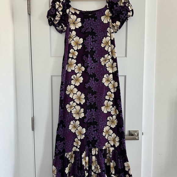 Hilo Hattie Purple Floral Women's Dress - Picture 1 of 7